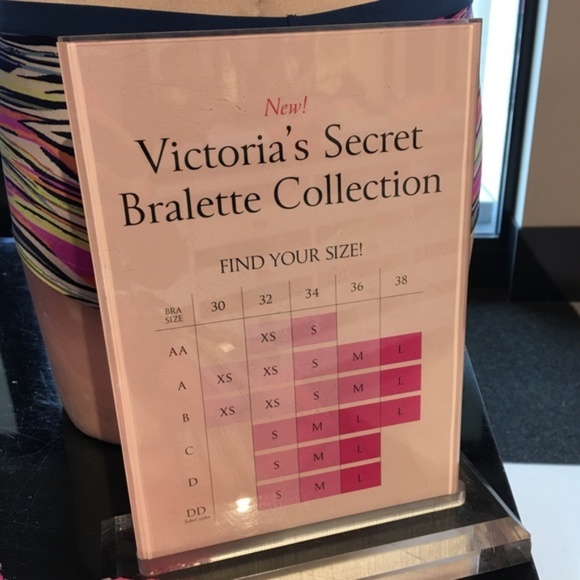 NWT VICTORIA'S SECRET Crossover Lace Bralette - Picture 4 of 4